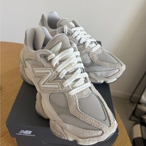 New Balance Cream & Light Gray Retro Chunky Sneakers